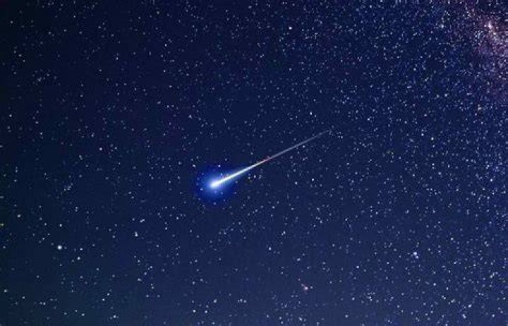 Is comet shooting star?